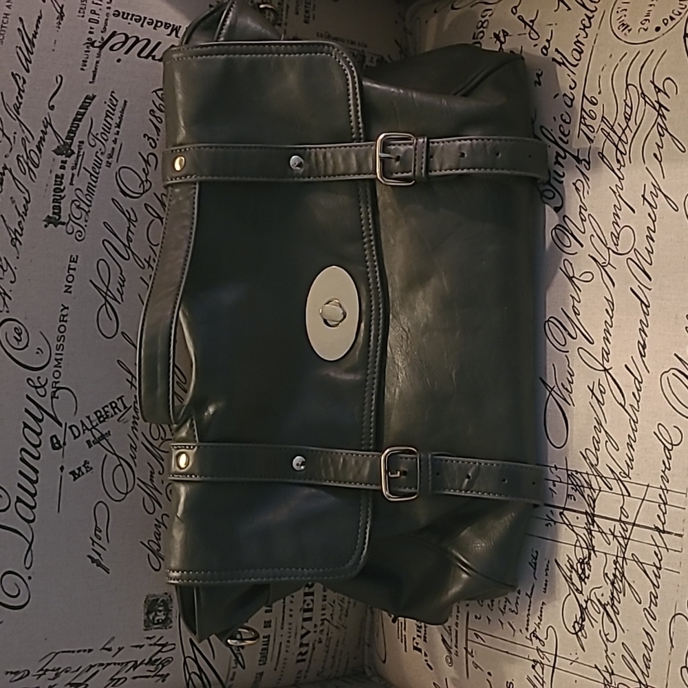 Satchel - Picture 2 of 5